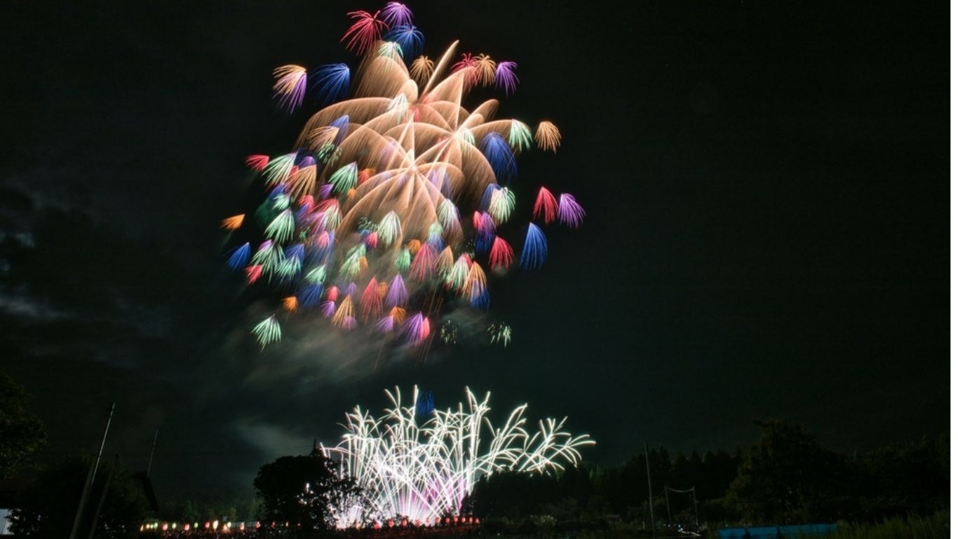 片貝まつり 浅原神社秋季例大祭奉納大煙火の写真です