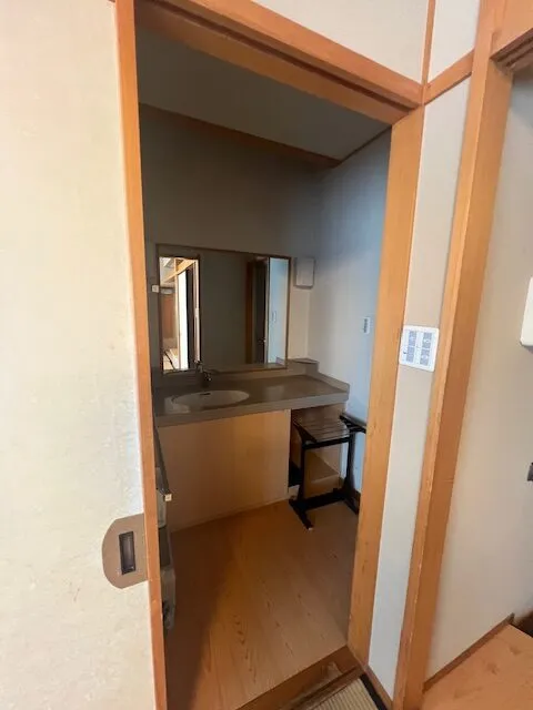 寮