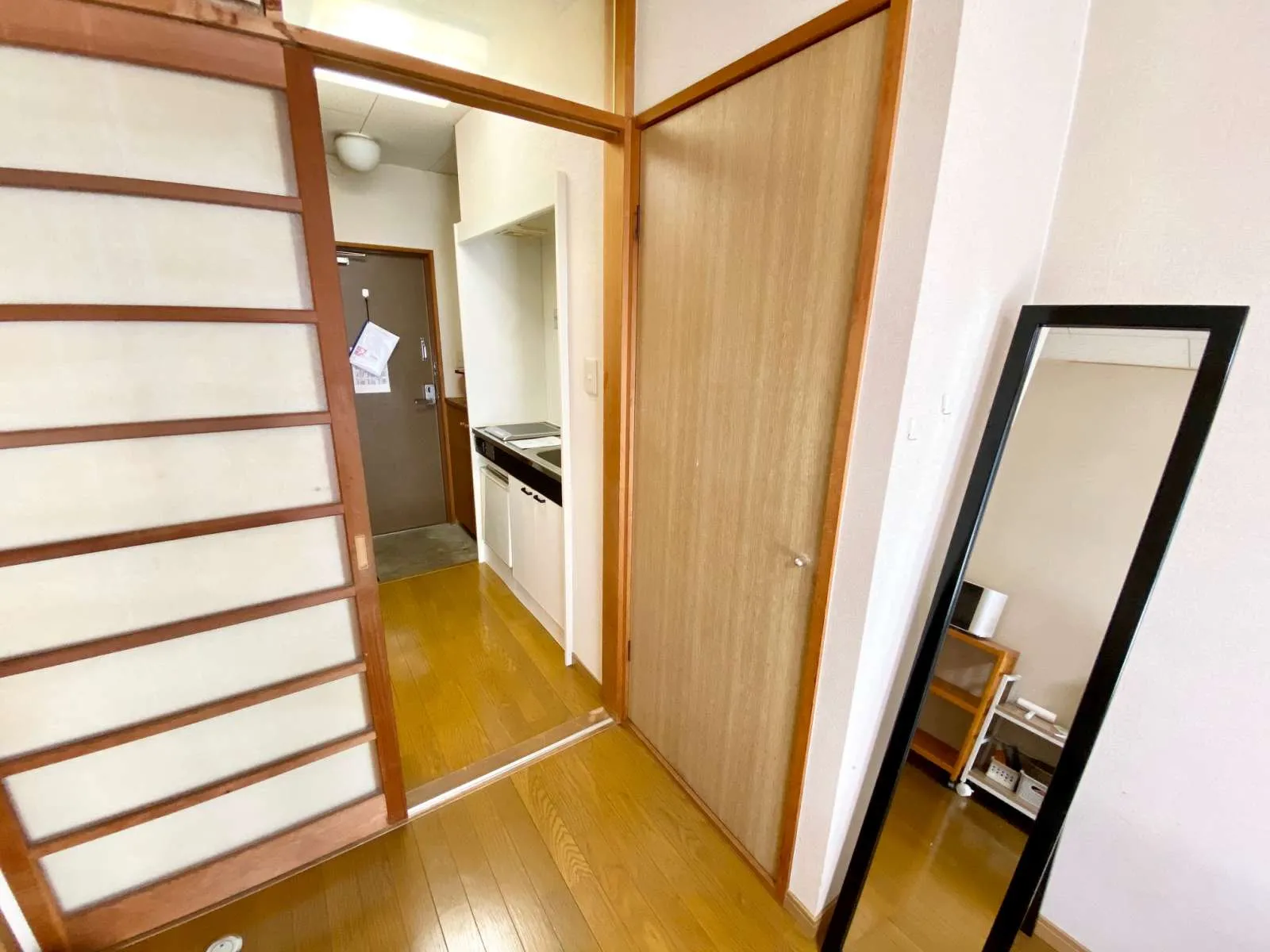 全身かがみ・収納もあります！