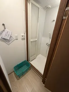 シャワーブース