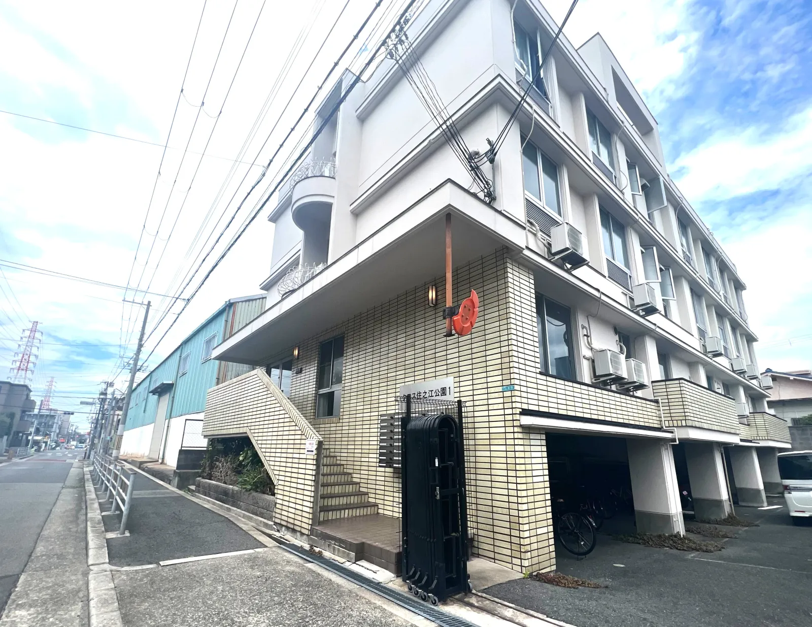 5階建ての物件です