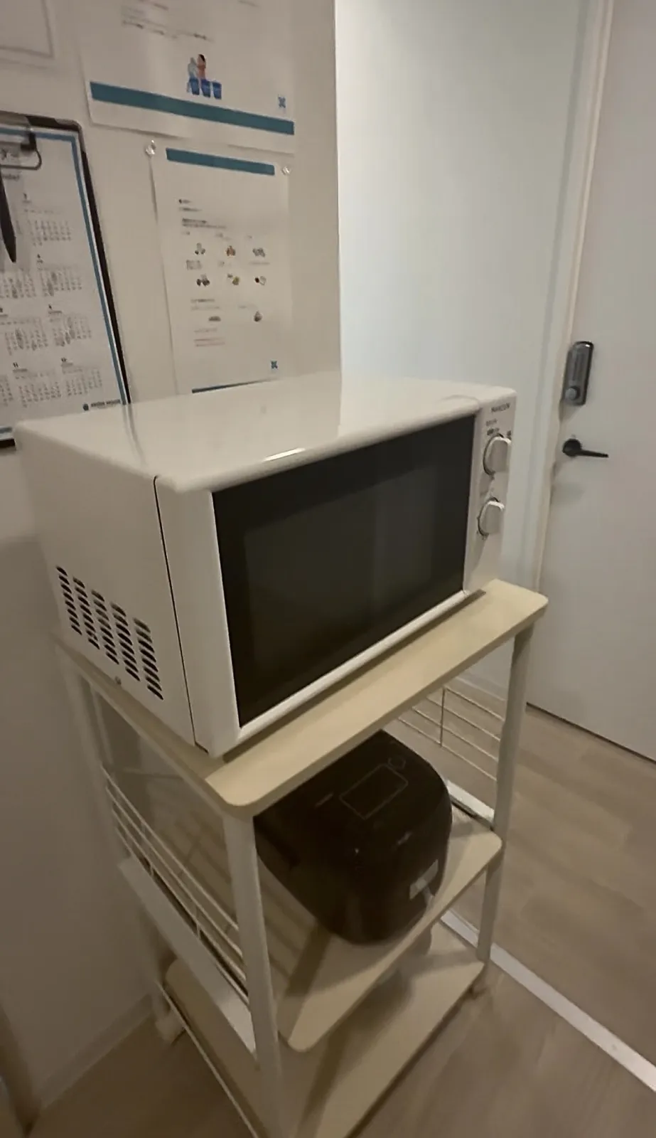 電子レンジ・炊飯器もあります
