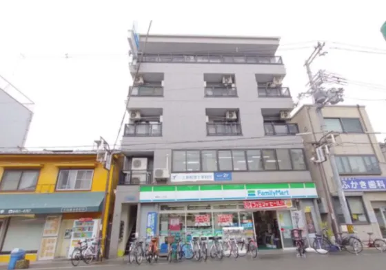 5階建ての物件です