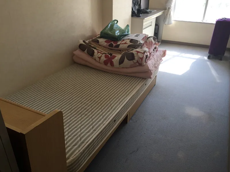 寝具も貸与です。