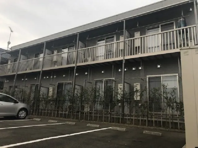 『寮外観』徒歩１分で行き来可能です。