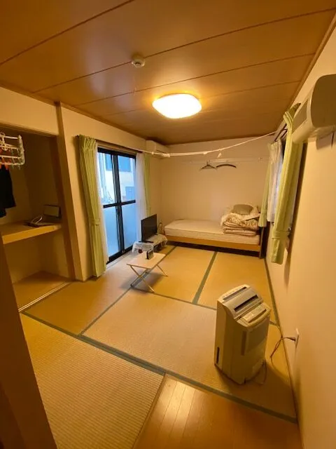 女子寮　洋室もあります