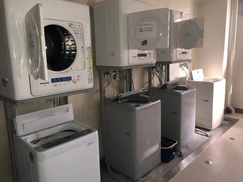 寮内