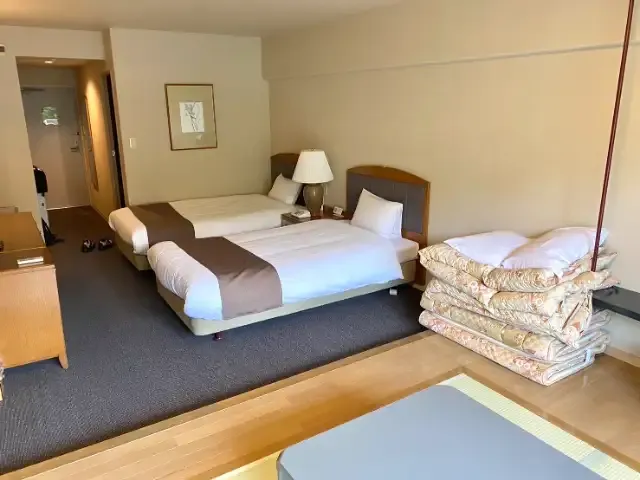 寮