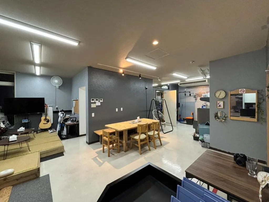 「入寮先例：個室寮」Guest house cocode．　カプセルホテルタイプの入寮先となります。