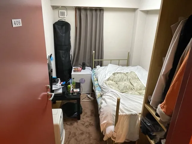 寮