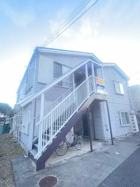 アパート型の寮になります