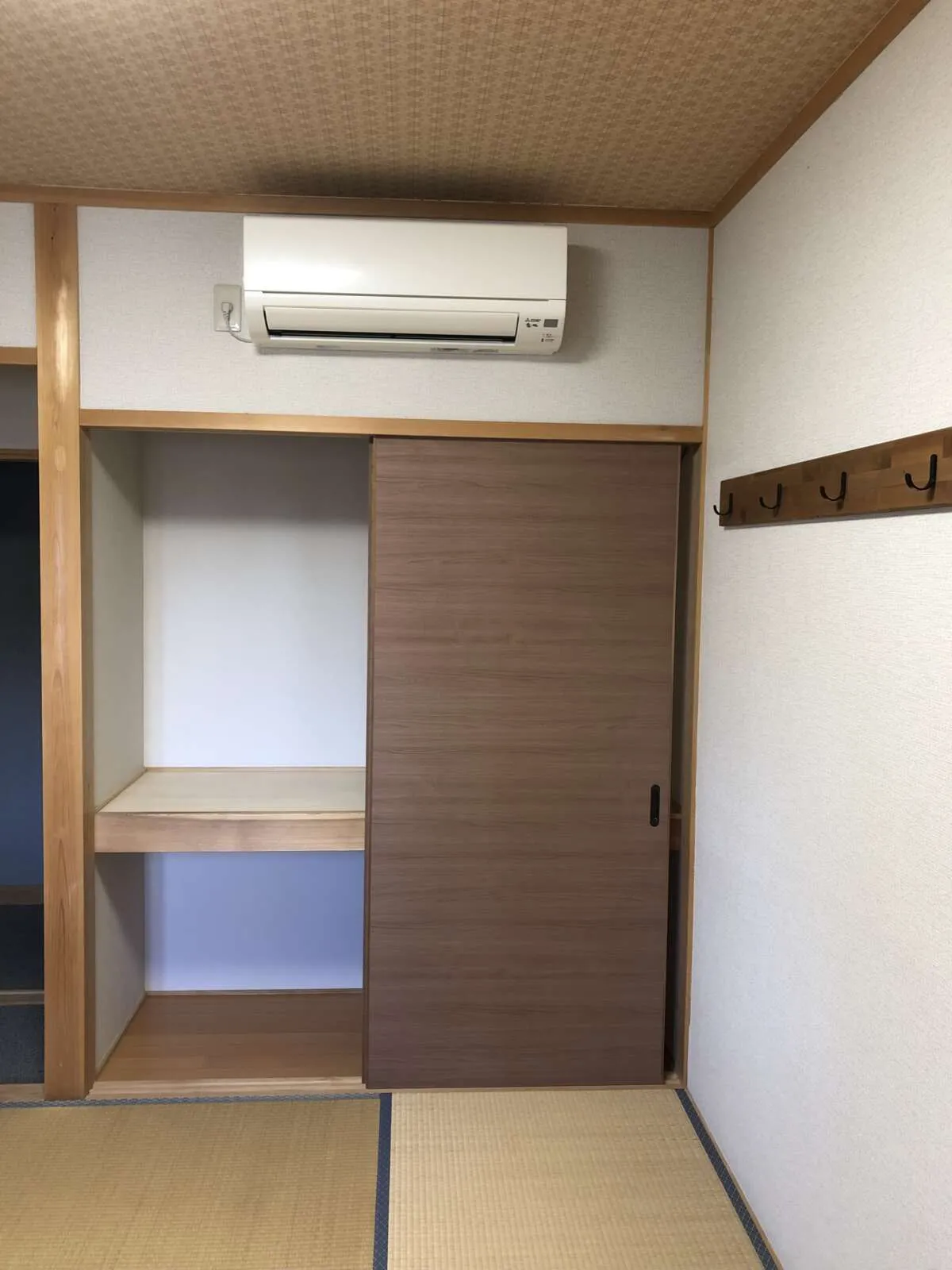部屋内