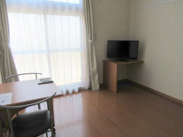 寮　部屋写真①