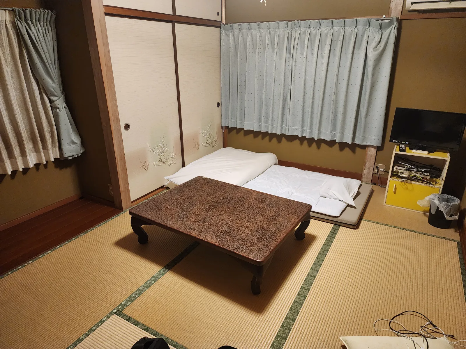 寮