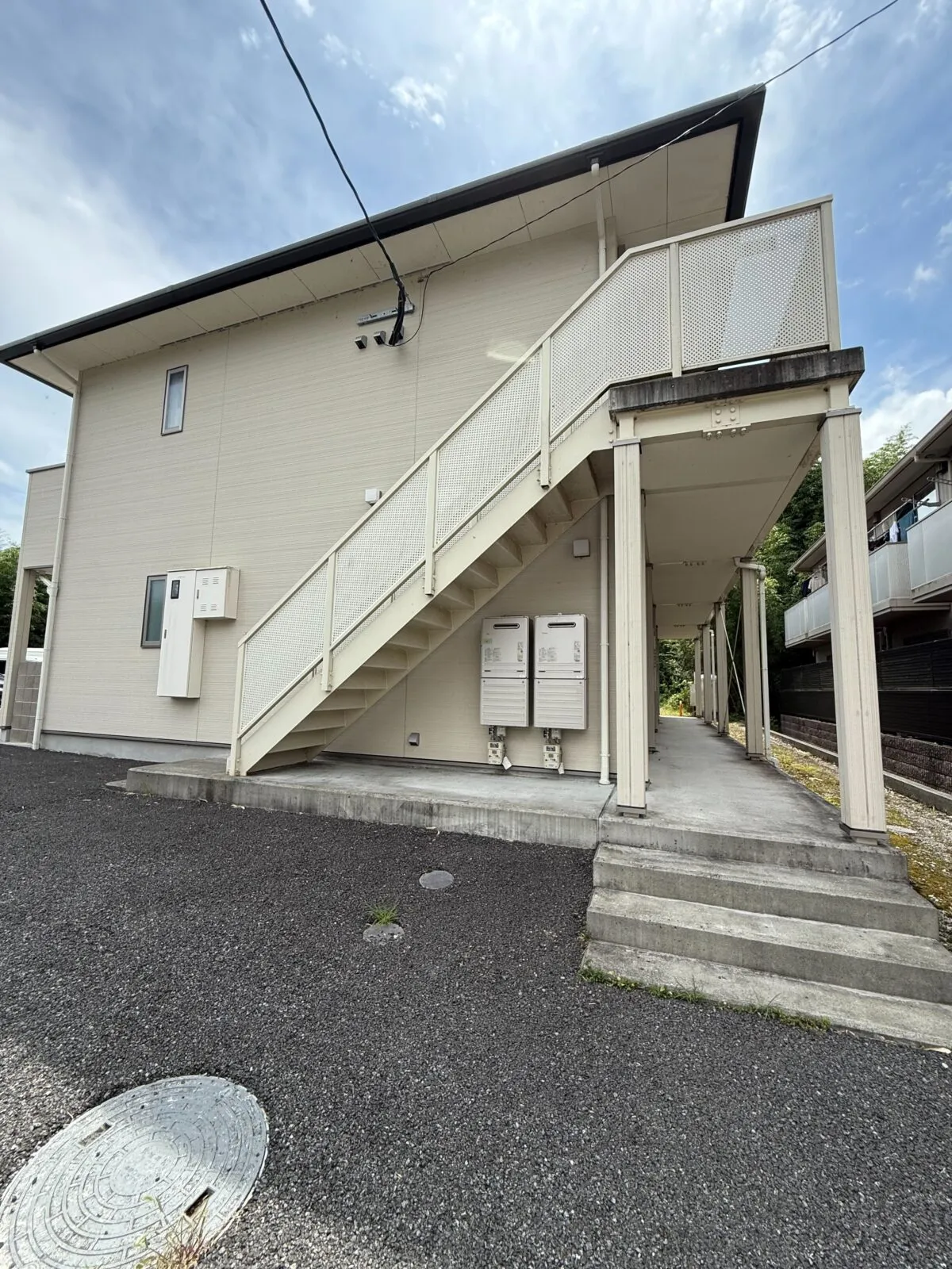 【寮外観】完全ワンルーム個室寮です！