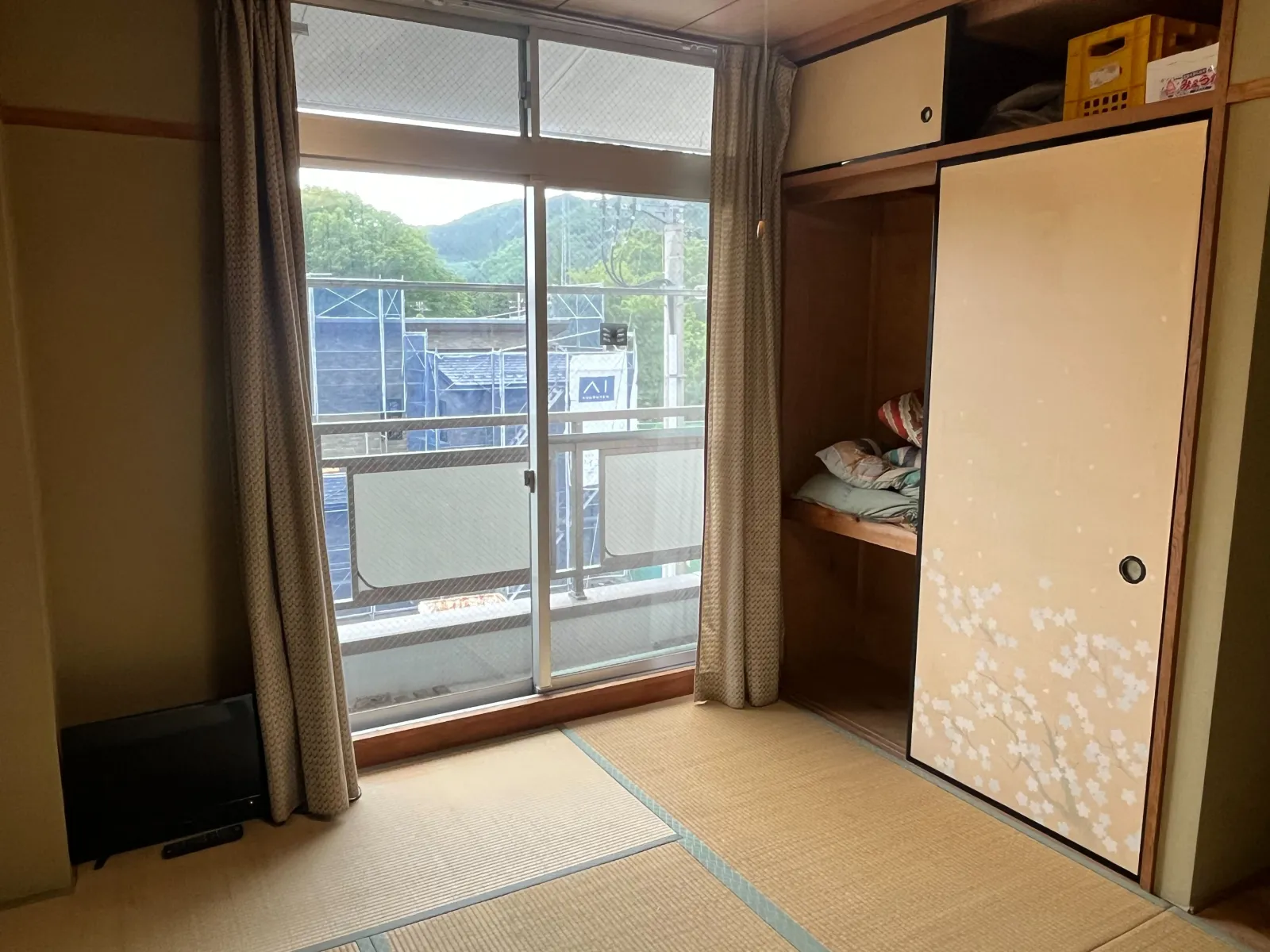 寮