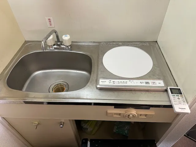 キッチンもついているので自炊も可能◎