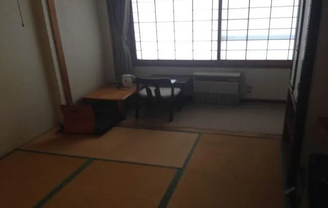 寮