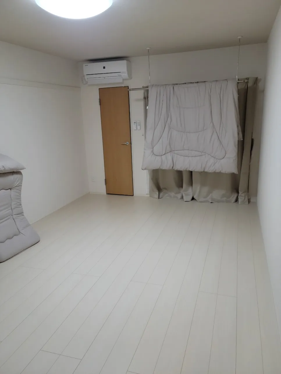 広々とした綺麗なお部屋です。