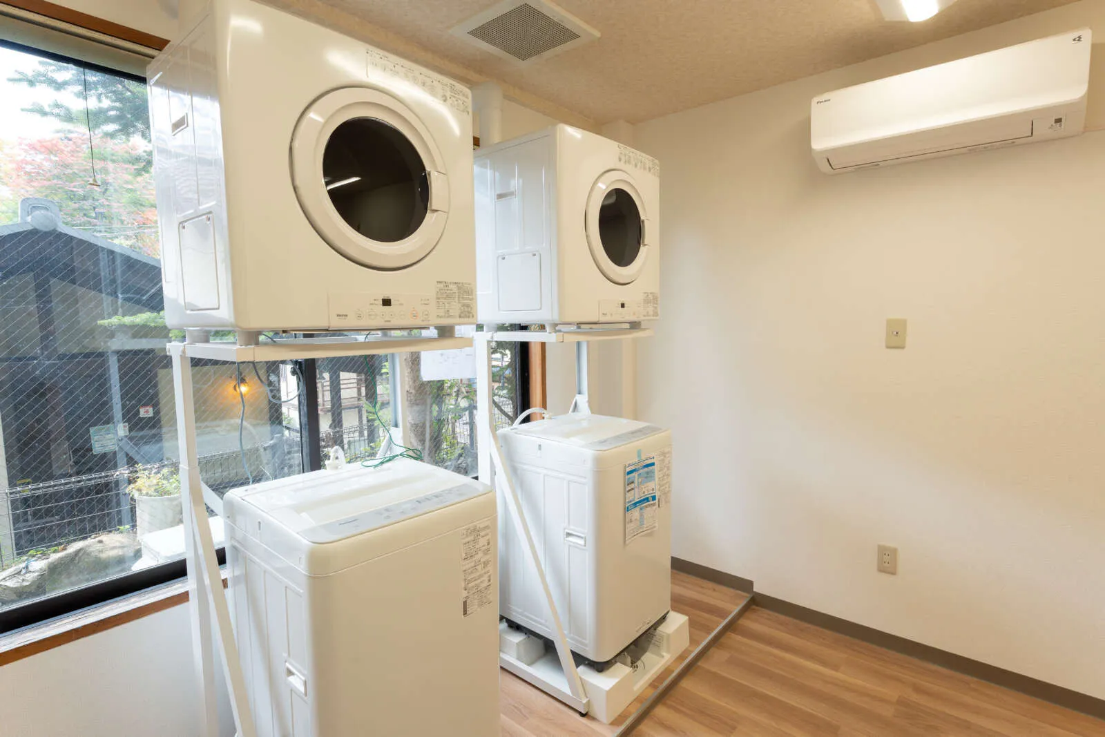 洗濯機乾燥機も完備