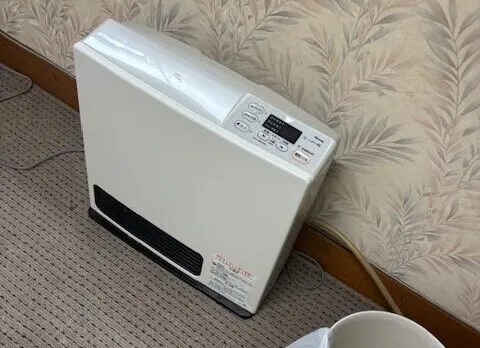 【寮内風景③】夏も涼しいエリアの為、冷房は不要です。