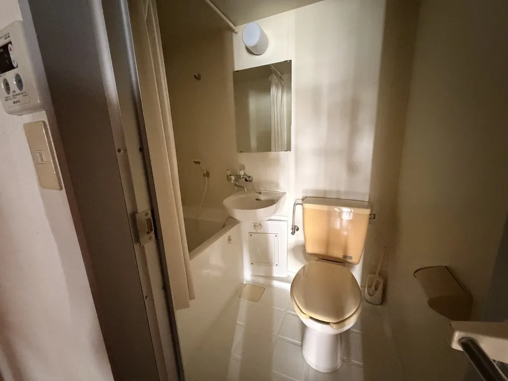 【寮内風景：②】広めのタイプのお部屋
