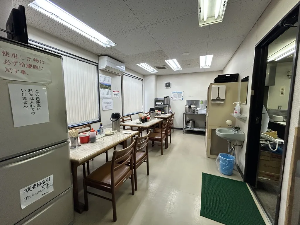 従業員食堂