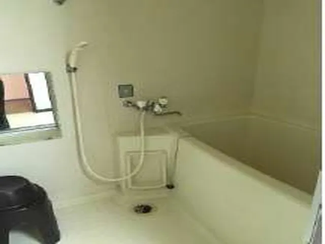 部屋内にお風呂も完備しております。