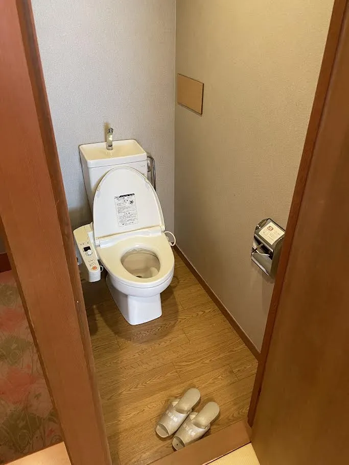 寮