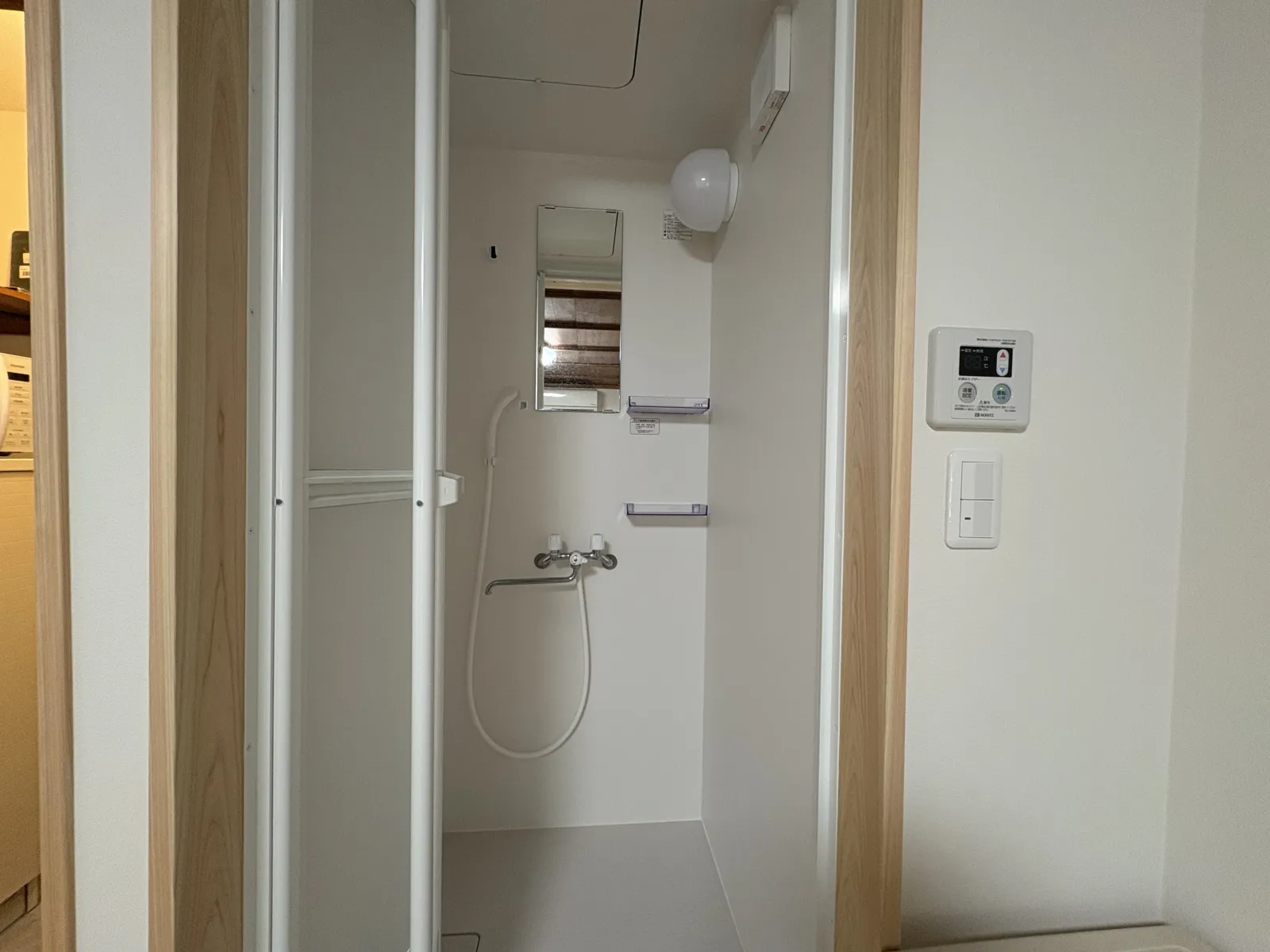 部屋内シャワー