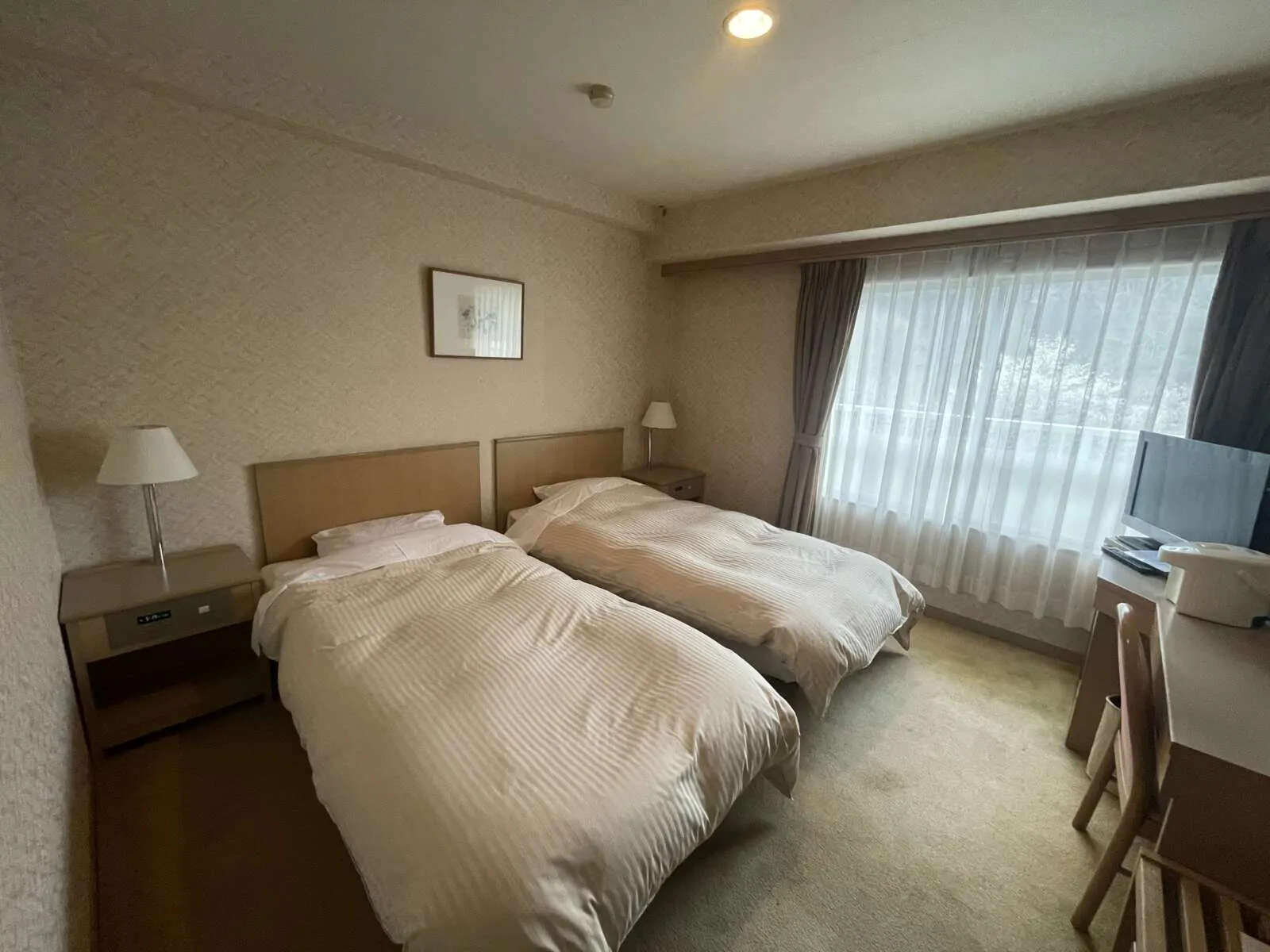 -----　乗務員室寮について　-----