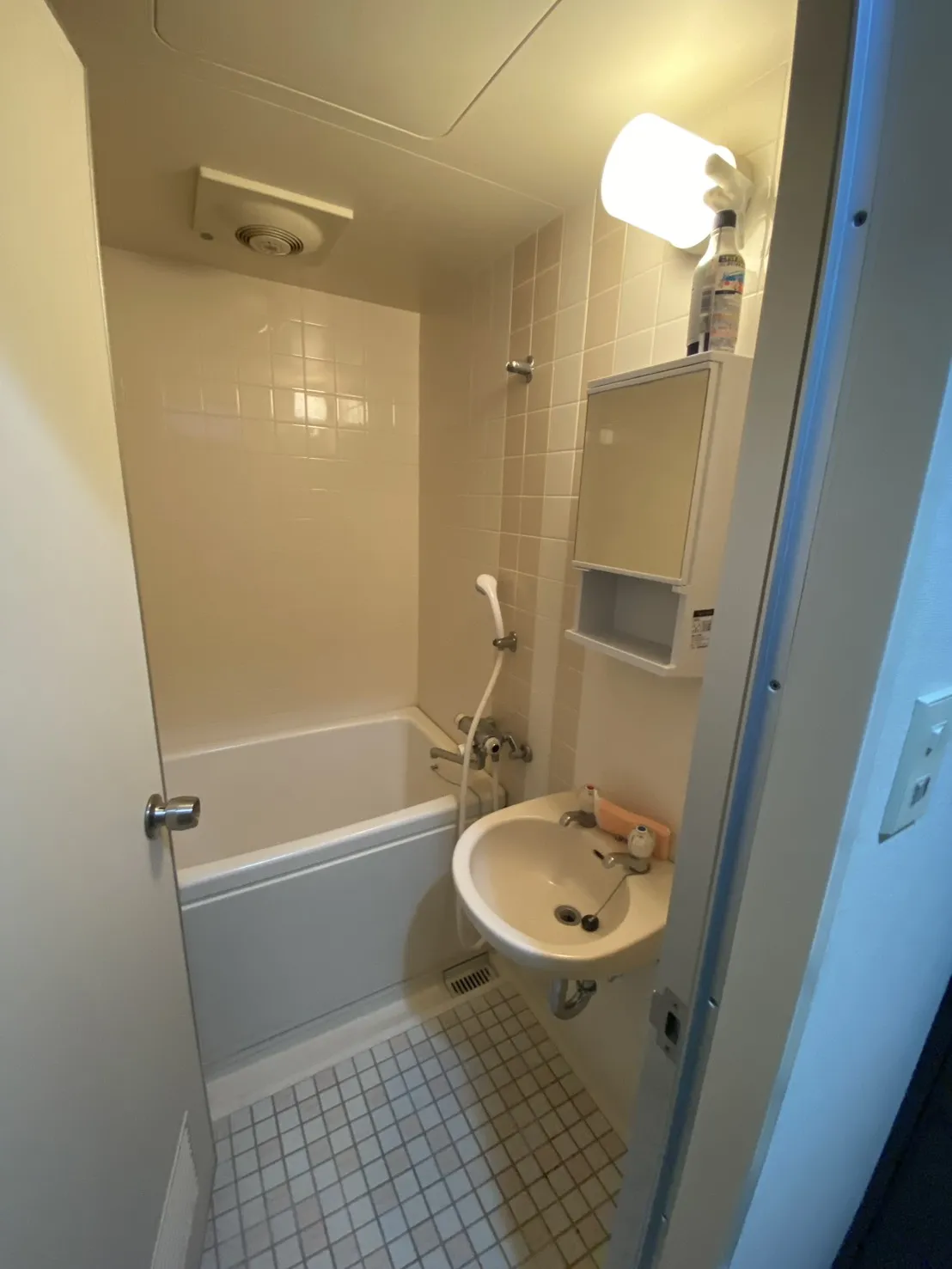 トイレ風呂つき