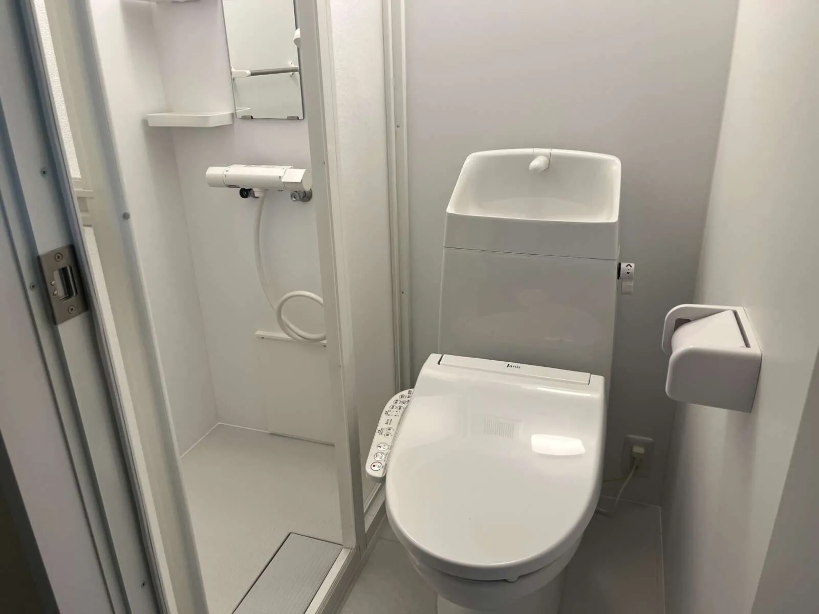 部屋内③