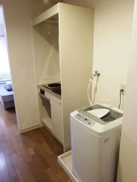 洗濯機・キッチン付の完全個室寮！