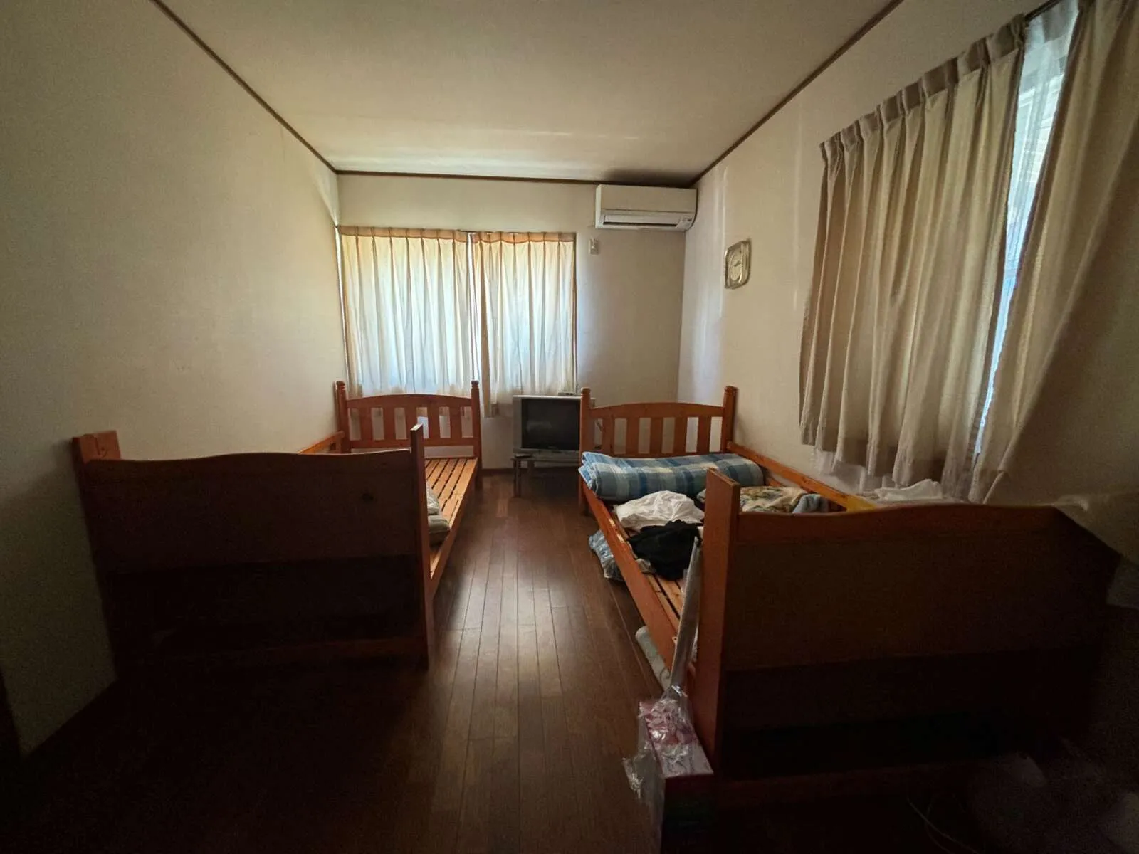 男性寮：部屋内②