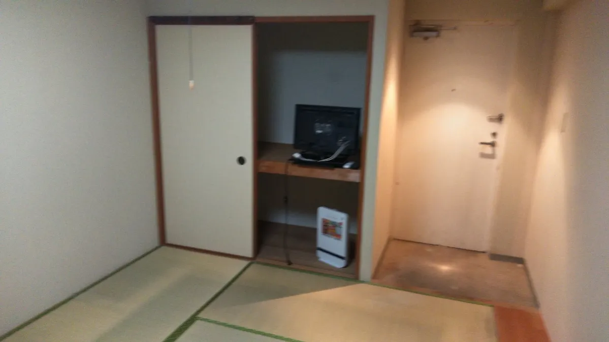 寮