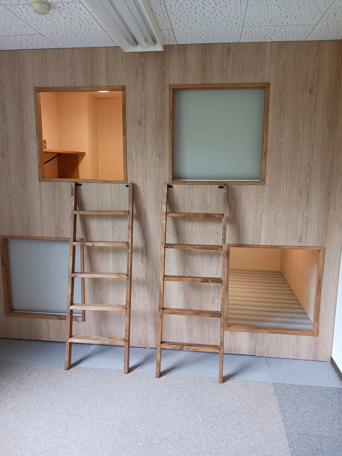 寮の部屋内の写真①