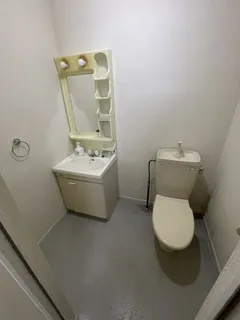 寮