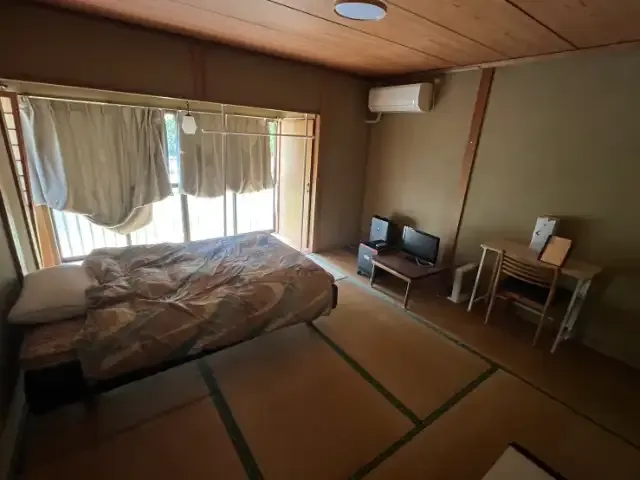 寮