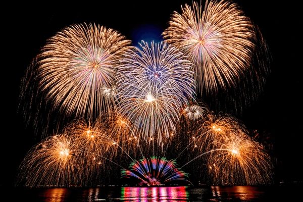 三重で有名な花火大会にも是非行ってください。