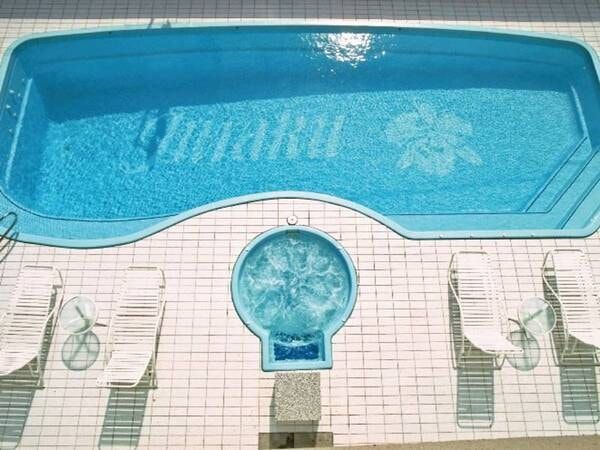 ホテルプール