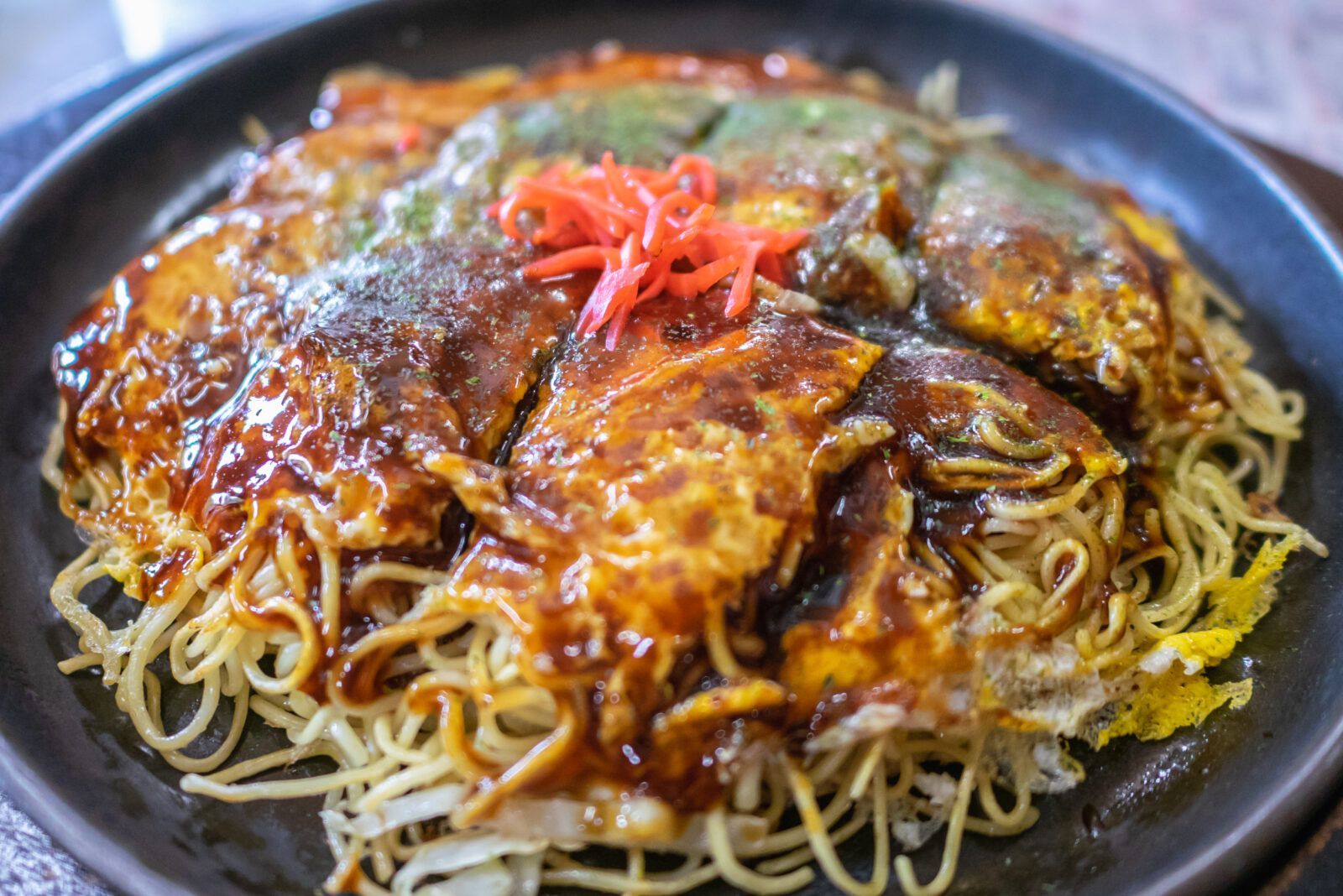 広島のグルメの一つと言えば【お好み焼き】他にもたくさんの食べ物を食べましょう