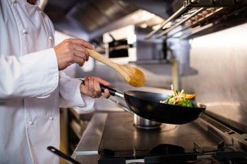 熱意のある料理人をお待ちしております