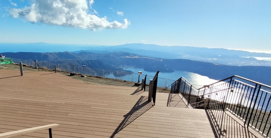 箱根 駒ヶ岳ロープウェー「芦ノソラ」-----約7分の空中散歩でたどり着く山頂からは、東京スカイツリーまで望むことができる360度絶景のパノラマスポット　-----