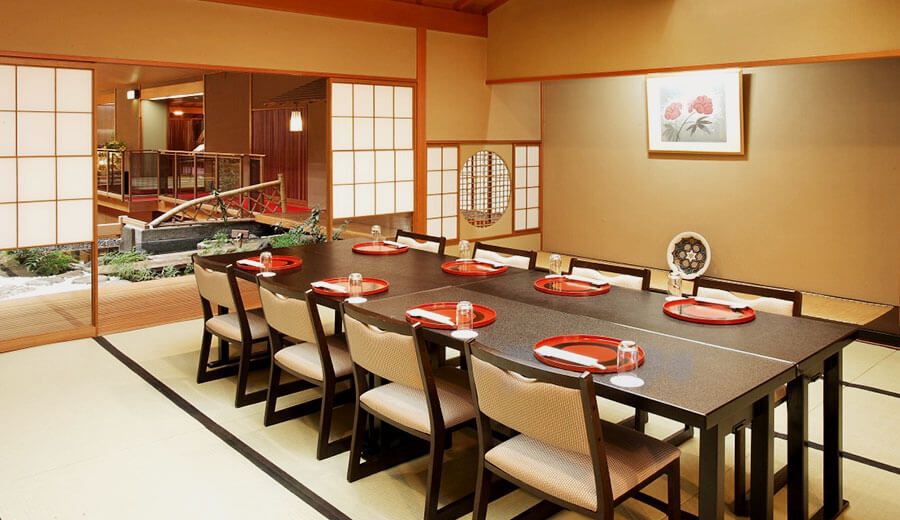お食事会場