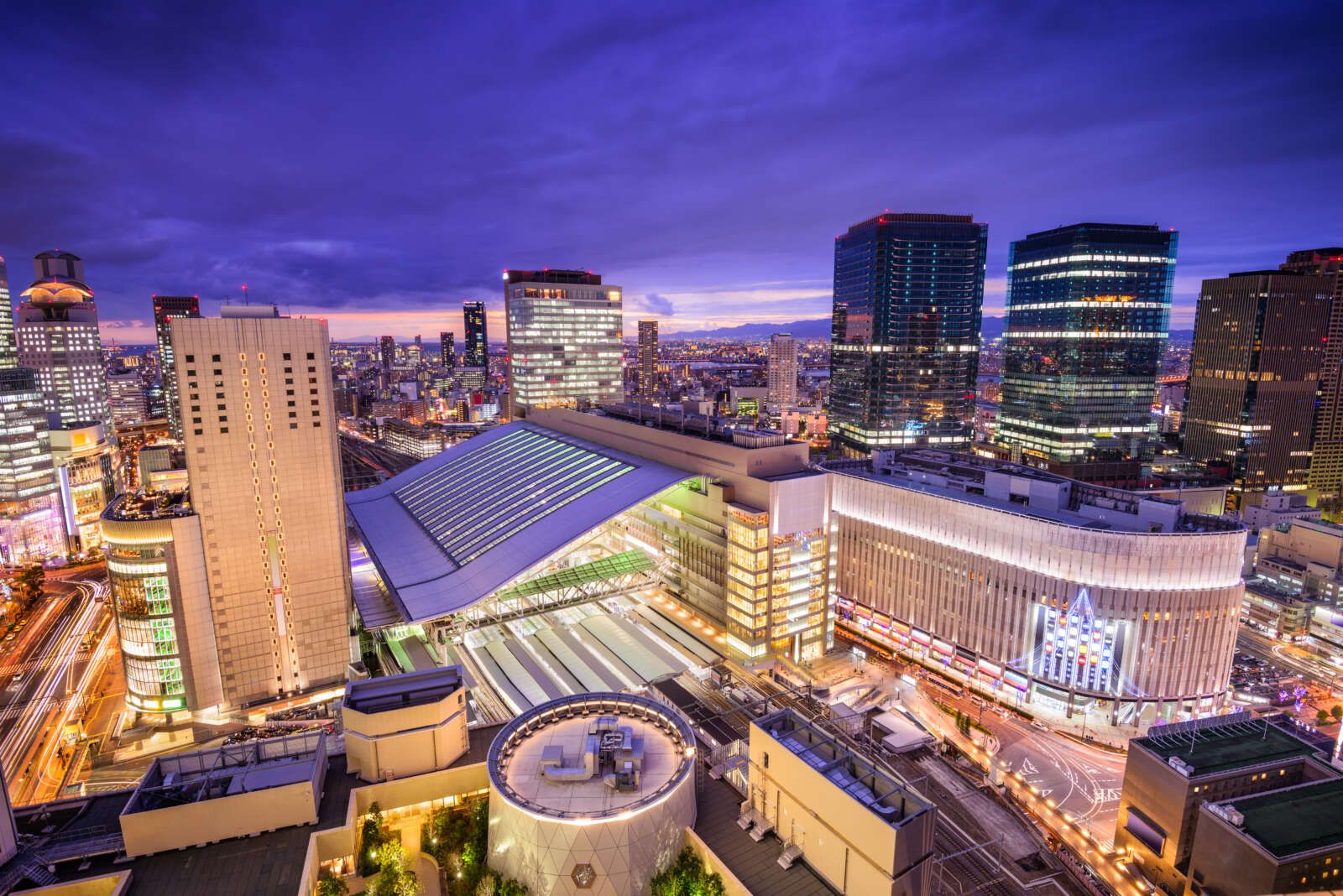 大阪駅は、大阪府大阪市北区梅田にあるJR西日本の中心的なターミナル駅！1日約43万人が乗車する関西最大級の駅！