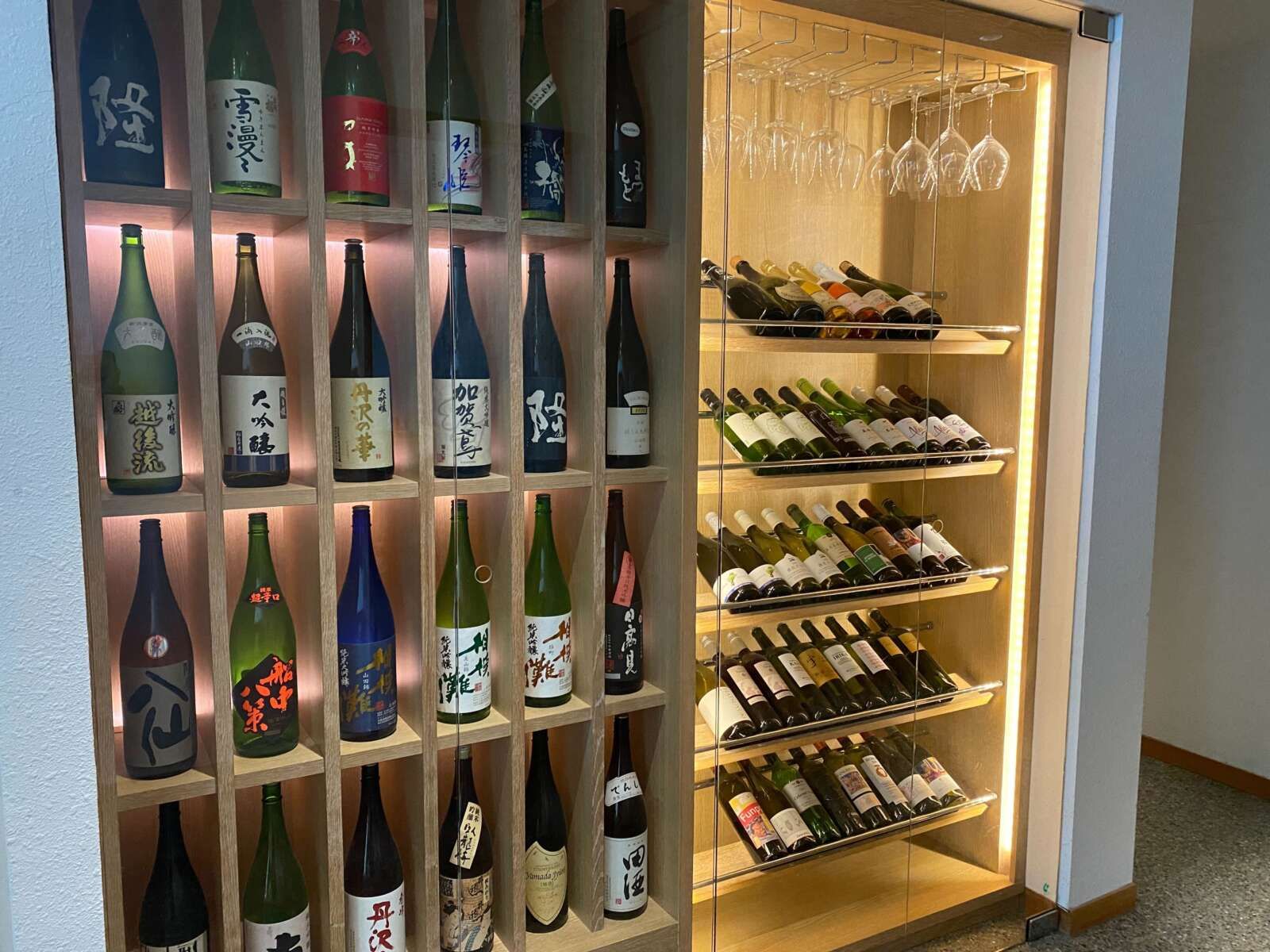 日本酒やワインも種類が豊富です