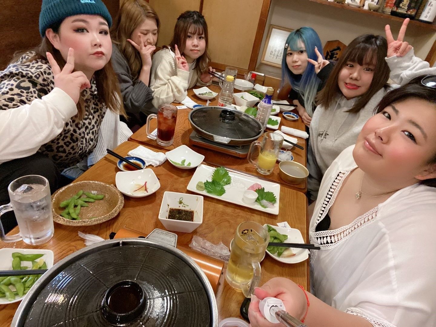 楽しい飲み会の様子