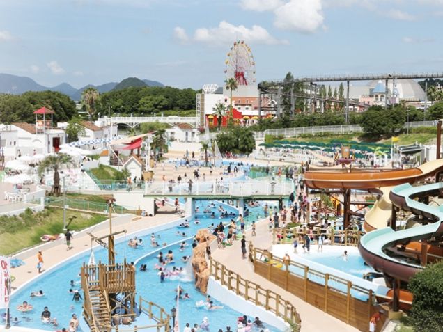 夏はプールです！