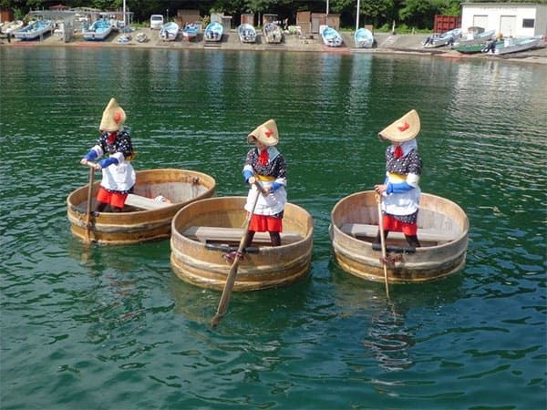 佐渡名物”たらい船”